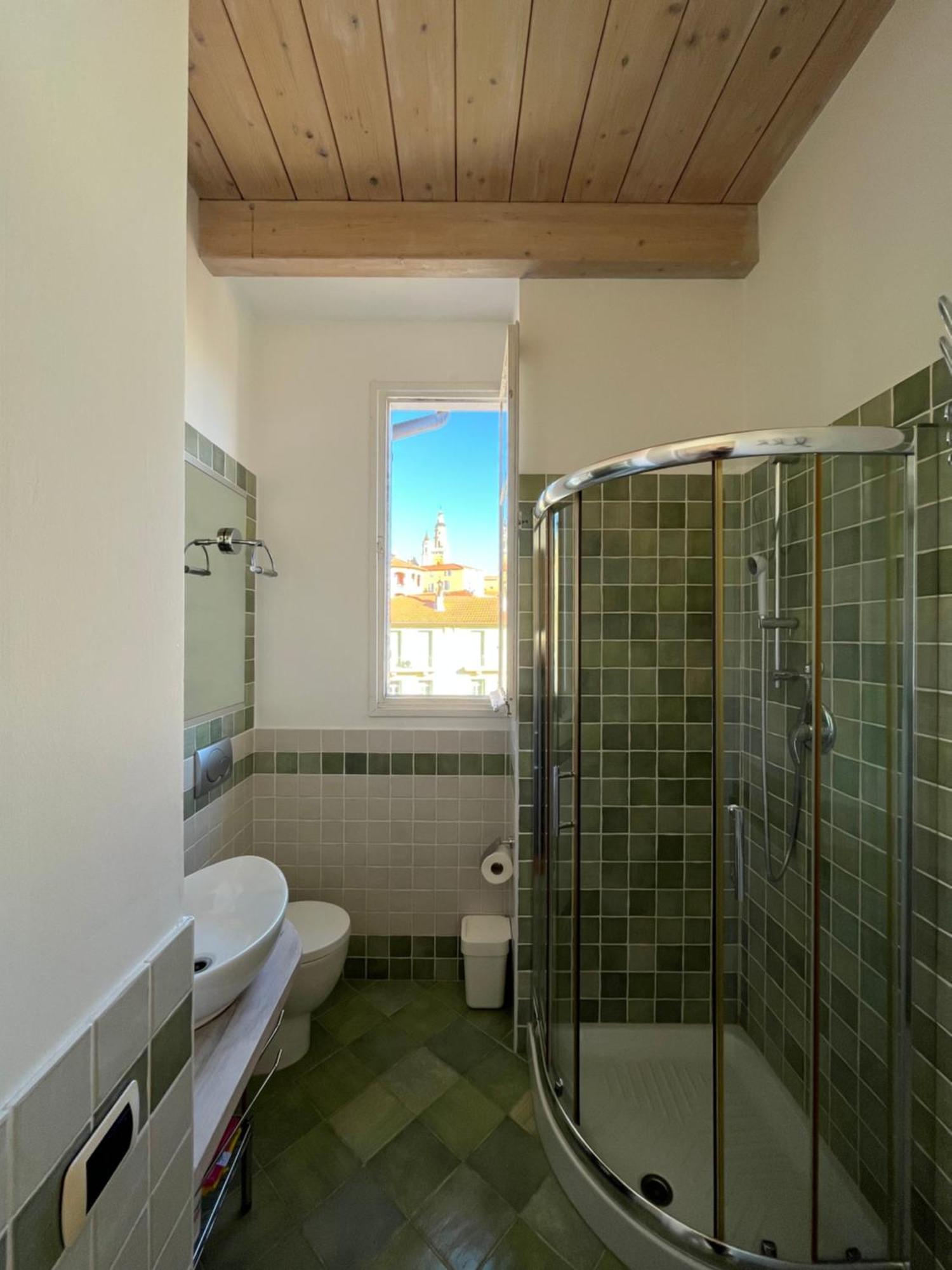 Maison Re- Splendido Appartamento Centro Mentone Экстерьер фото